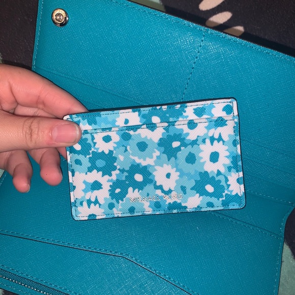 Wallet - Picture 4 of 5